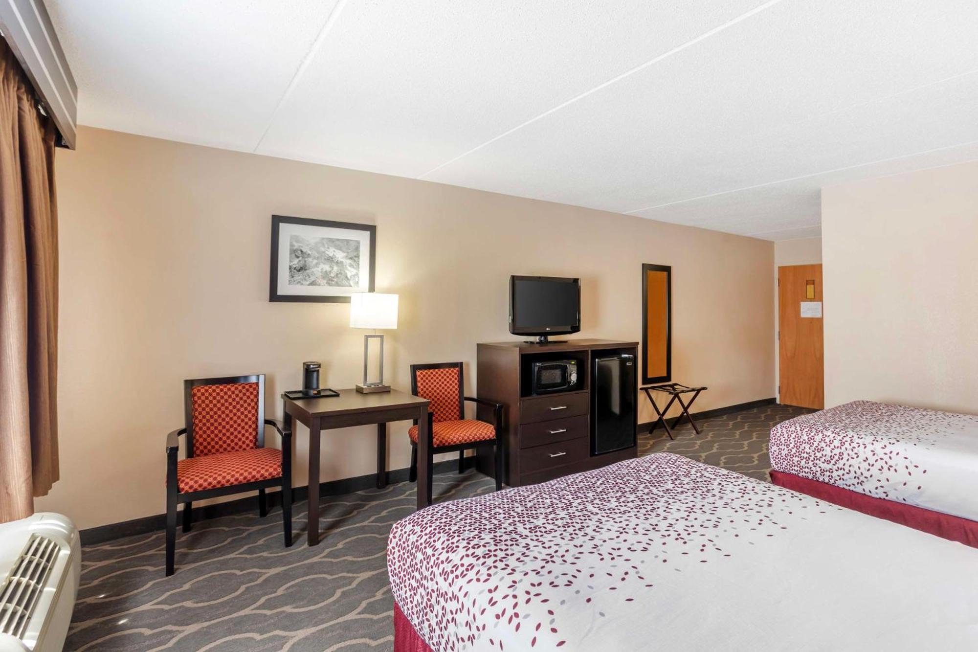 Best Western Inn at Blakeslee-Pocono Exterior foto