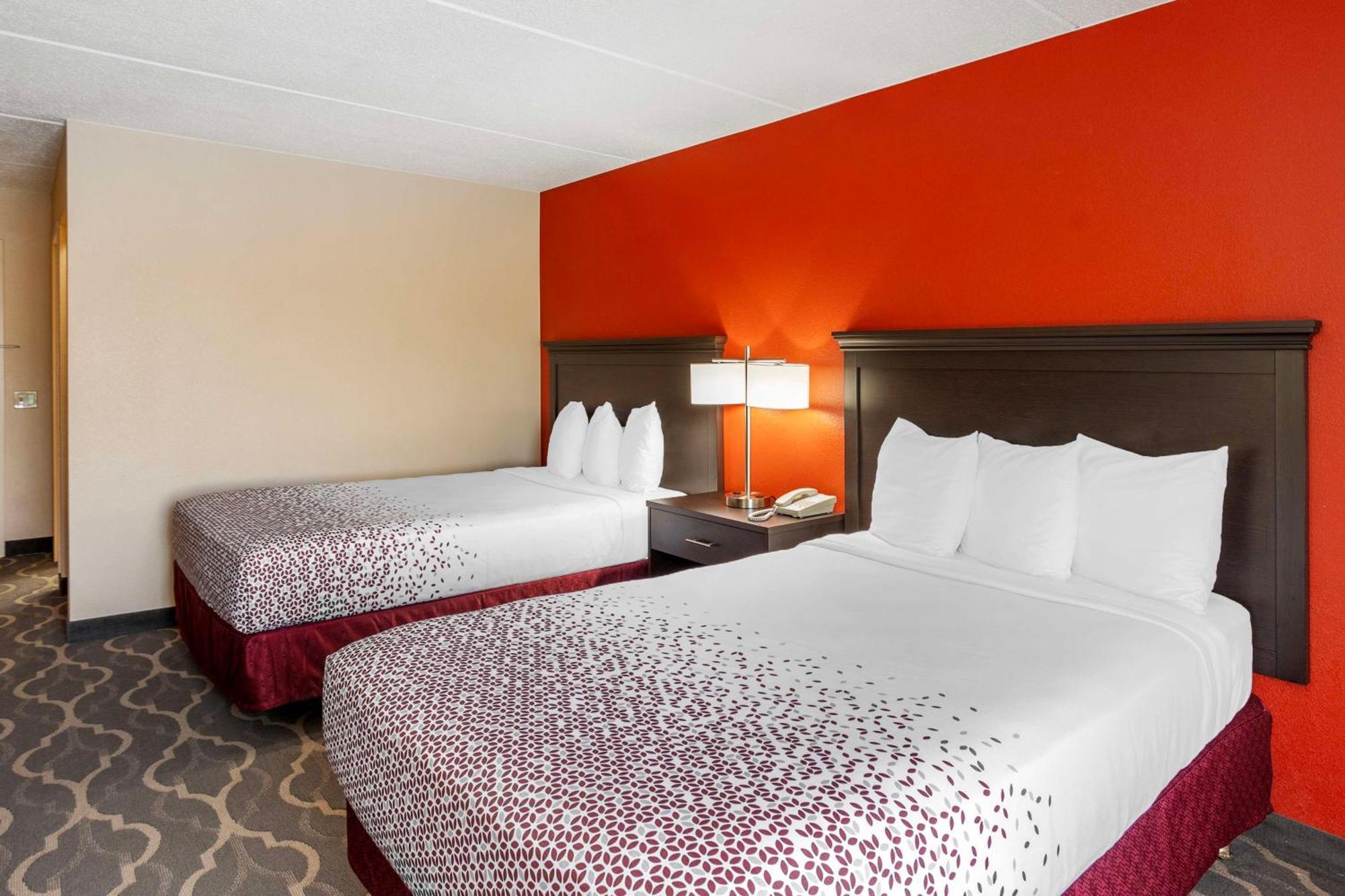 Best Western Inn at Blakeslee-Pocono Exterior foto