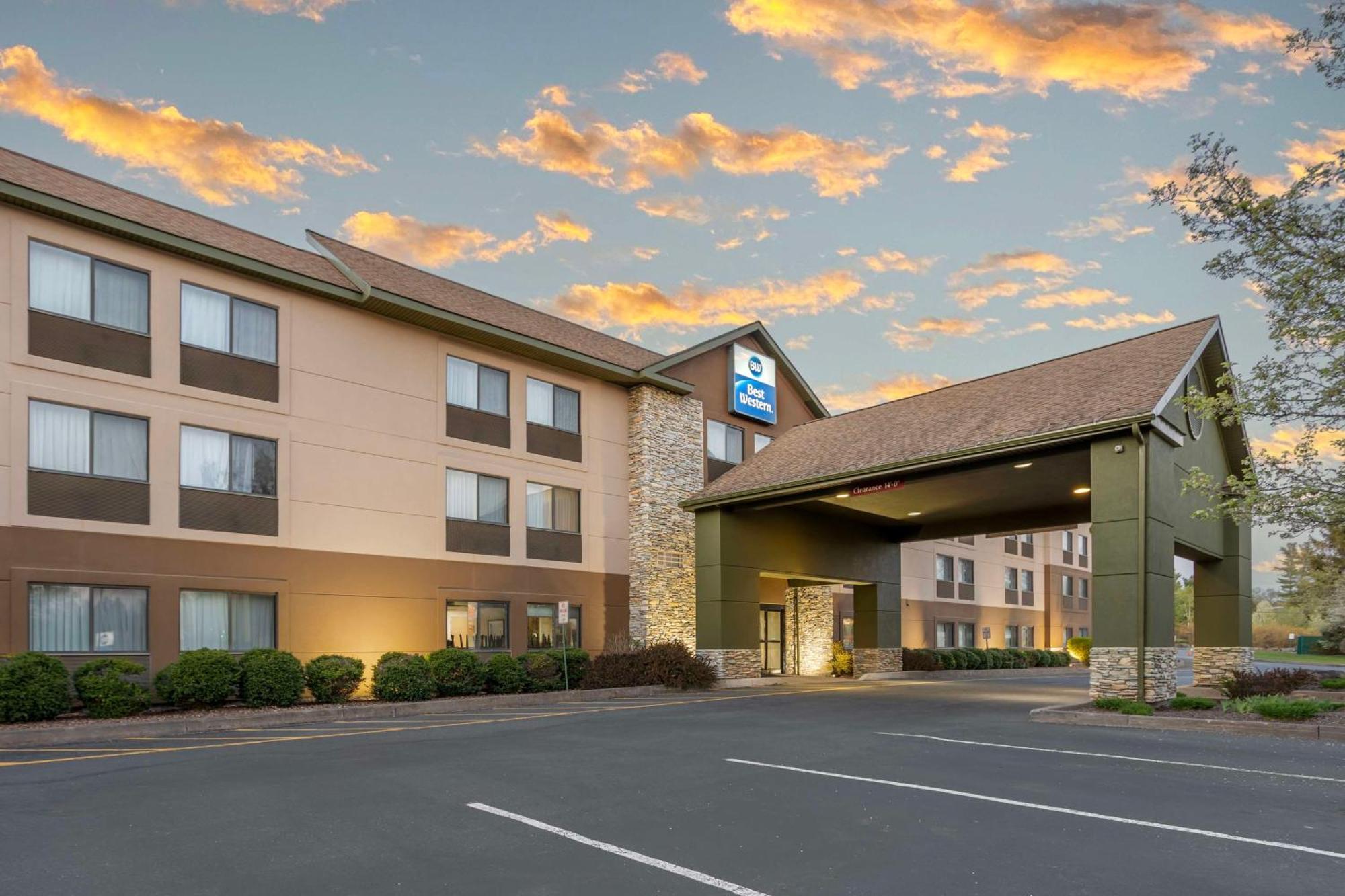 Best Western Inn at Blakeslee-Pocono Exterior foto