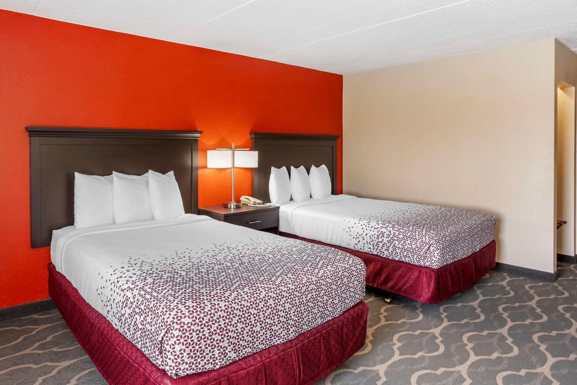 Best Western Inn at Blakeslee-Pocono Exterior foto